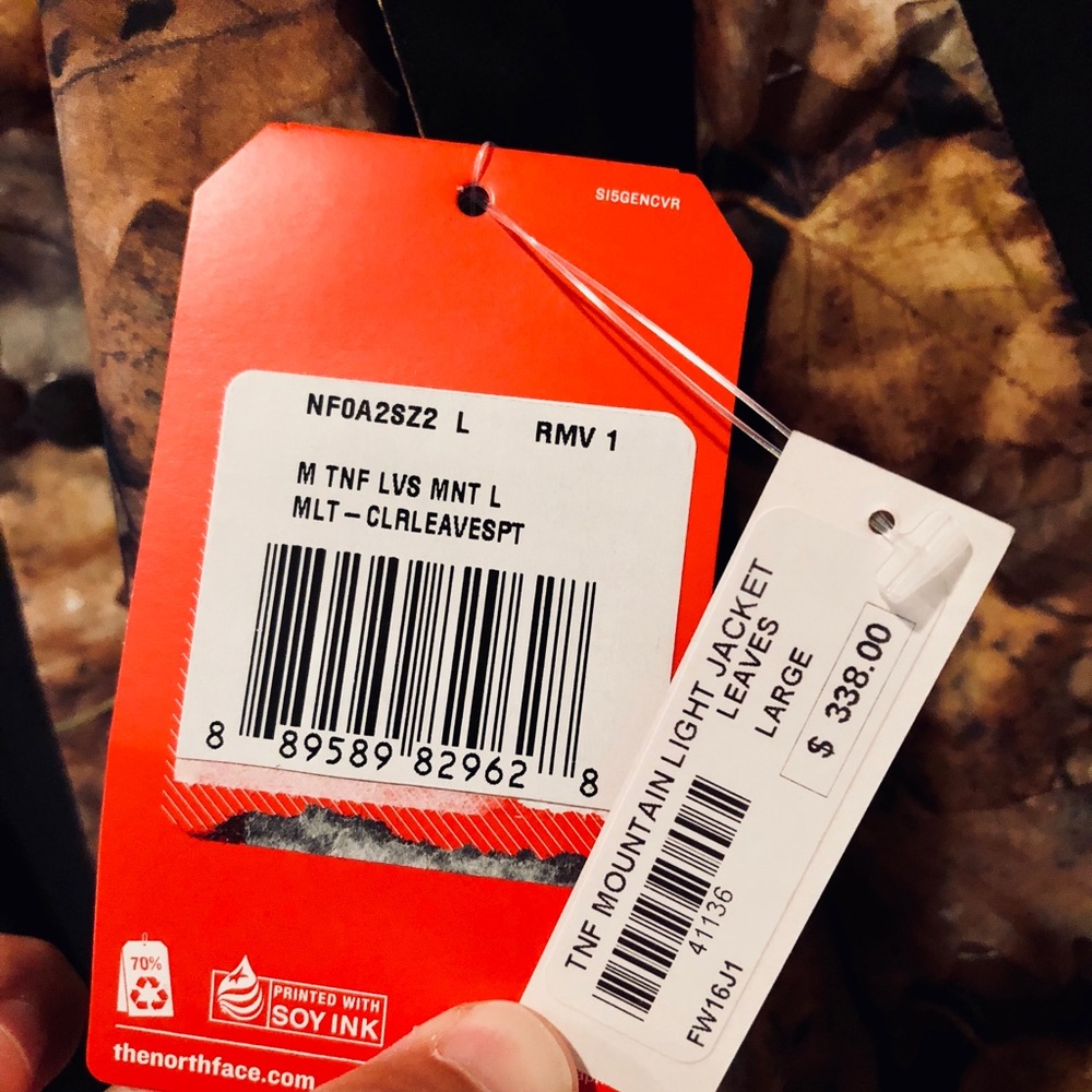 The North Face x Supreme Mountain Light Jacket - Picture 6 of 8